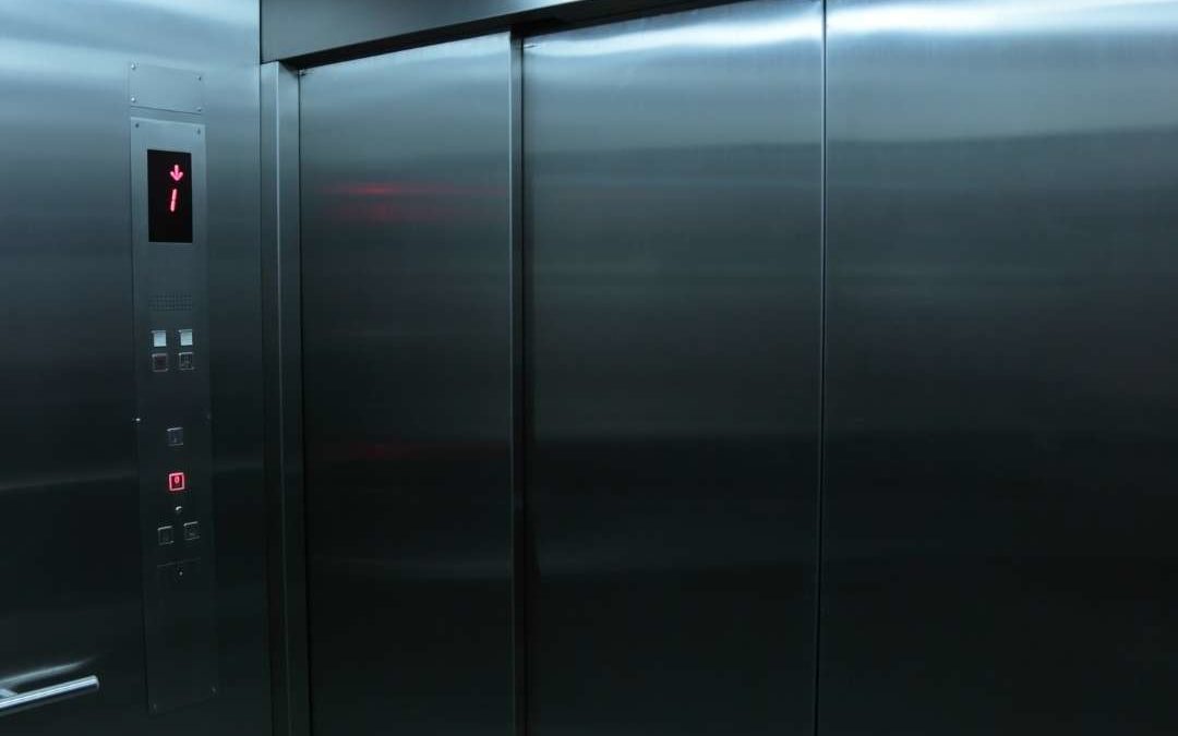 Cómo los ascensores pueden contribuir a la sostenibilidad incluso en invierno